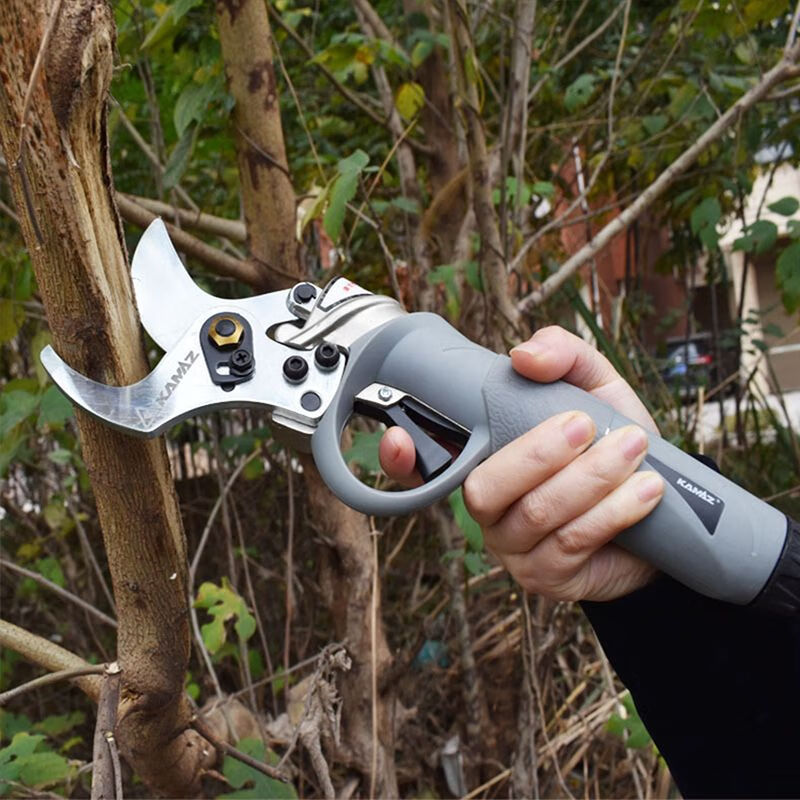 Shuchang Kamaz electric pruning shears high-power lithium battery alloy blade full copper multi-functional strong safety fully automatic Kamaz 3 cm two batteries one charge