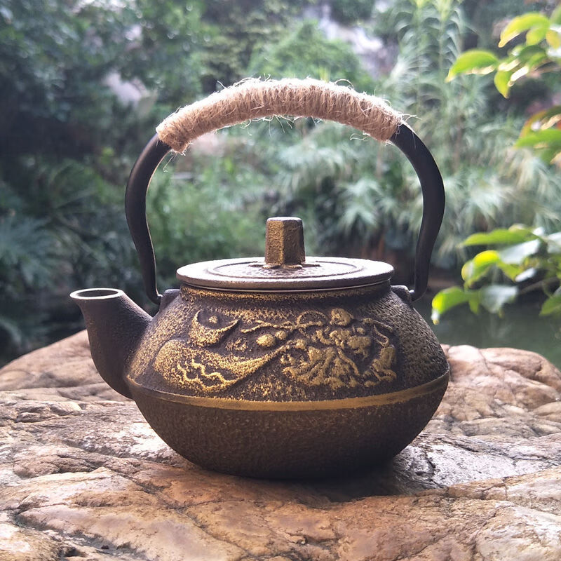 Kettle Iron Copper Coin Iron Kettle Japanese Iron Art Teapot Handmade Retro Gold Iron Kettle Ancient Coin Retro Kettle Cast Golden Flying Fish 1ml
