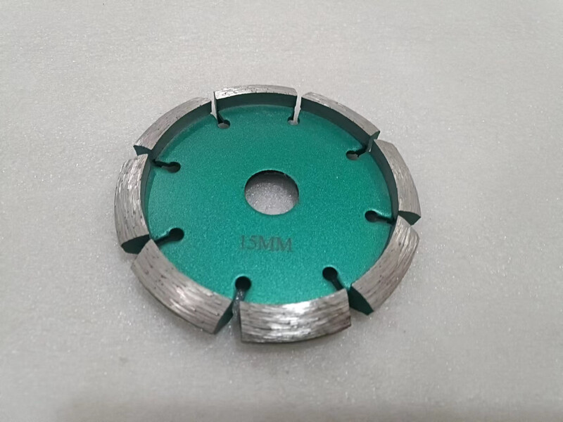 Wen Yijia customized V-shaped cutting blade thickened diamond saw blade stone concrete floor slotted shovel blade angle grinder bevel edge V-shaped 110mm (thickened 7mm) one piece