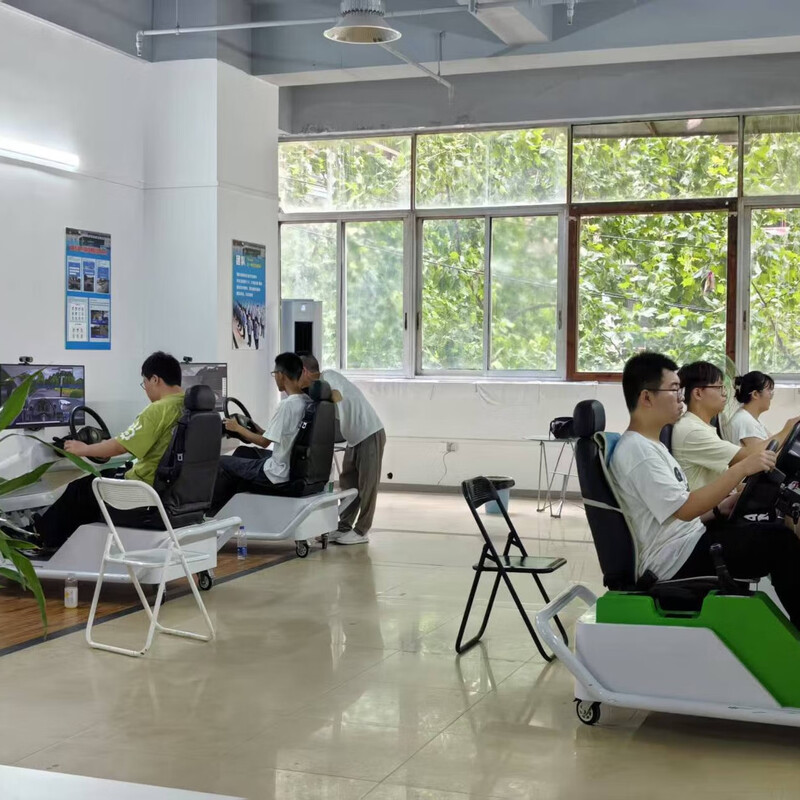 Testing Wuhan Blue Shield Driving School’s automatic transmission for one person and one car