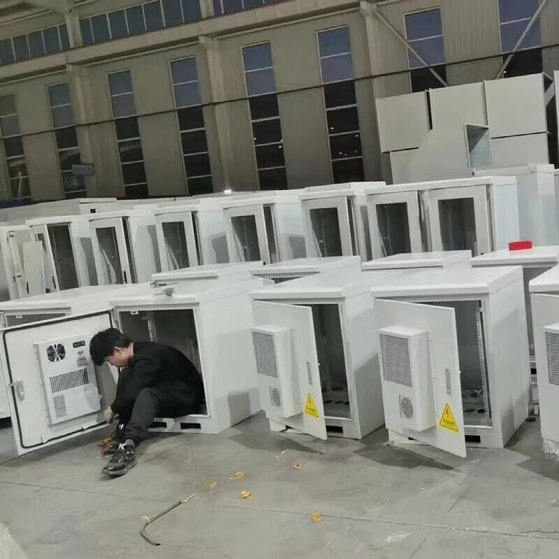 5G base station outdoor integrated cabinet outdoor air conditioning cabinet communication power supply cabinet outdoor constant temperature equipment cabinet can be customized 900*900*2100 including heating and cooling