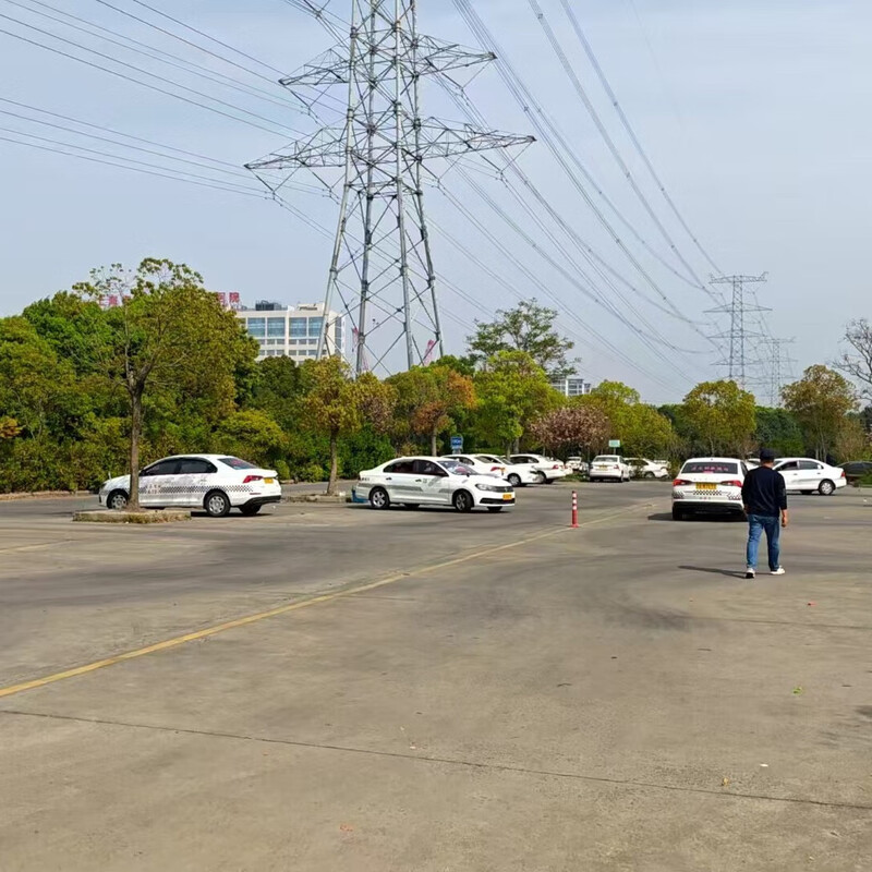 Shanghai Donghua Motor Vehicle Driver Training, Driving Learning, Driving License Test Driving School Service B1 Medium Passenger Weekday Class