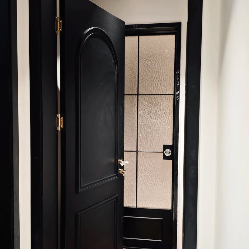 Chongqing Chunye Wooden Door Shop solid wood painted arc single-layer buckle bedroom door light luxury silent environmental protection solid wood composite paint