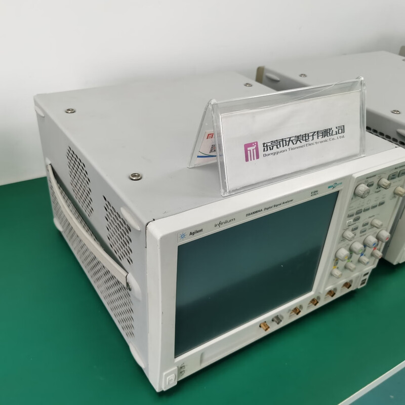 Keysight DSA90804A oscilloscope 8GHz bandwidth, 40GSa/S sampling rate