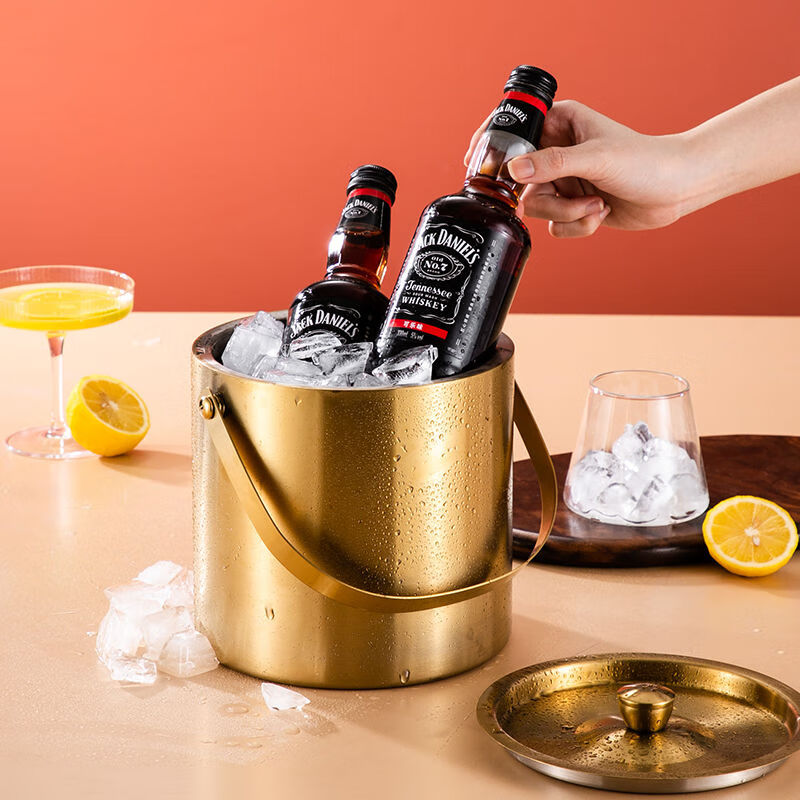 Magic Dou Shenghuo 304 stainless steel ice bucket double-layer thermal insulation and cold insulation high-value KTV champagne red wine beer ice grain ice bucket household silver 304 stainless steel double-layer ice bucket 2L delivery clip
