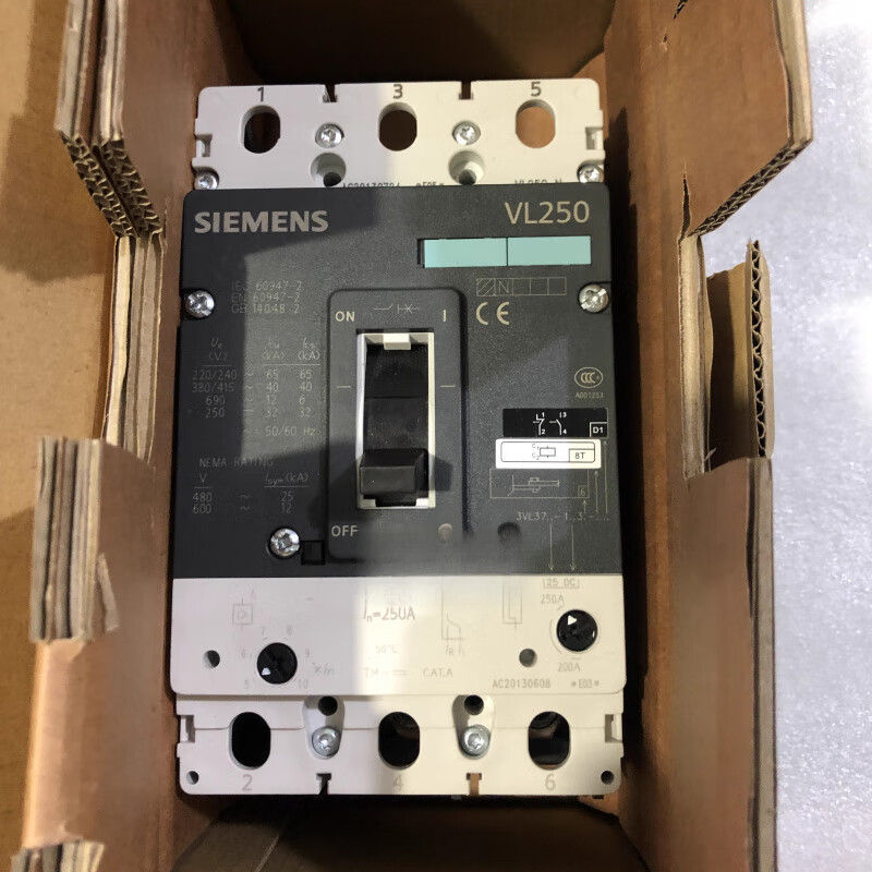Siemens VL250 molded case circuit breaker 3VL3720-1DC36-0AA0/3VL3725-1DC36-0AA0 Siemens VL250 molded case circuit breaker 3VL3720-1DC3