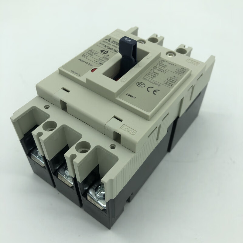 Mitsubishi Japan molded case circuit breaker NFC60-SMXA/CMXA 3P 20A30A40A50/60A air switch 20A NFC60-CMAX