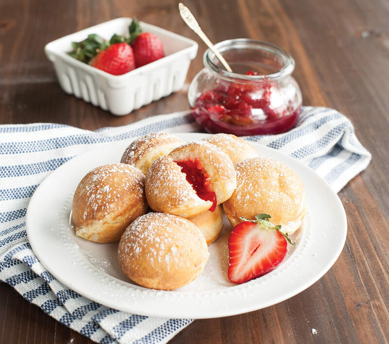 Nordic Ware Danish Waffle Skillet 7-hole cast aluminum nonstick pan Breakfast Lunch Dinner Multipurpose Made in the USA