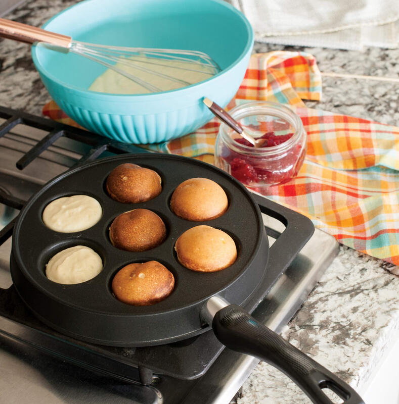 Nordic Ware Danish Waffle Skillet 7-hole cast aluminum nonstick pan Breakfast Lunch Dinner Multipurpose Made in the USA