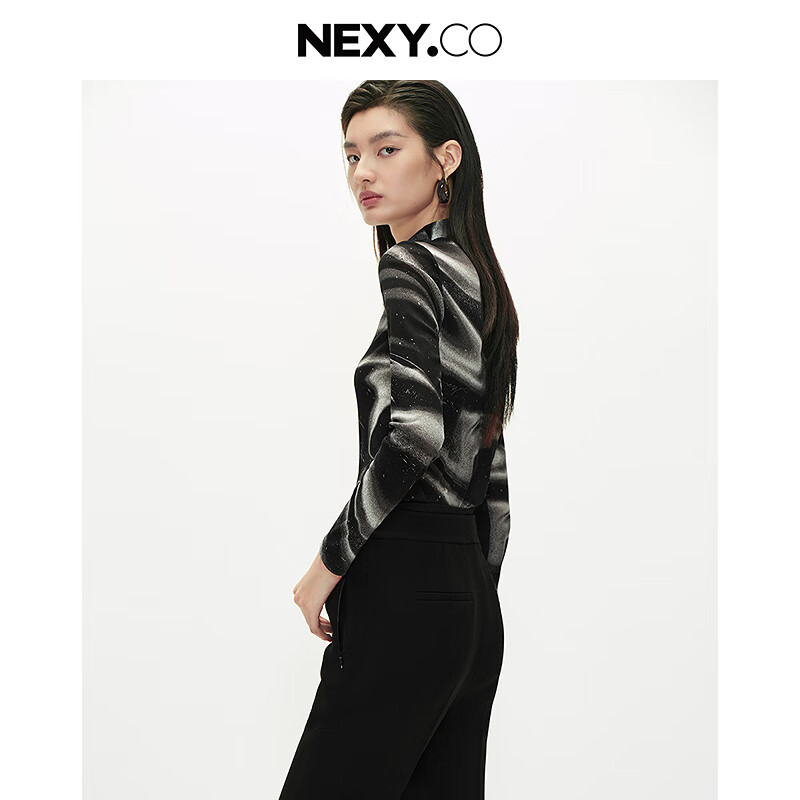 NEXY.CO/NEXY 2025 new autumn style temperament stand-up collar slim carved printed two-wear pullover long-sleeved top for women black L