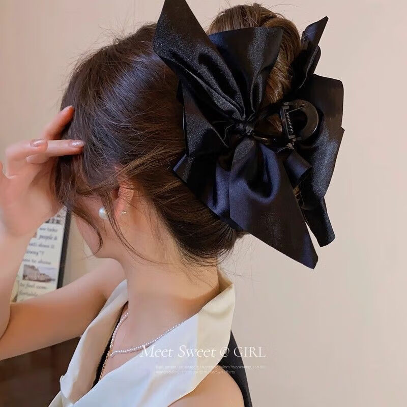 Black oversized bow tie clip for the back of women's head, high-end large shark clip for fugitive princess hair accessories, Korean version of oversized bow tie clip - one
