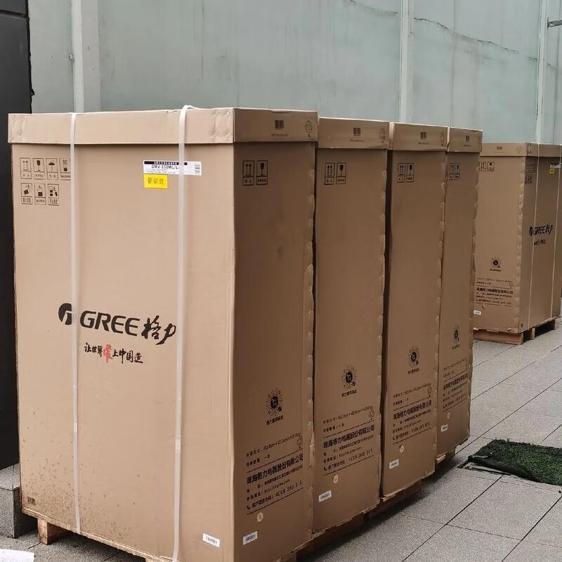 Gree GREE central air conditioner 10 HP duct machine 10 HP ceiling machine one to two variable frequency heating and cooling 10p patio machine multi-connected GMV-250WL/La tail cargo machine 99 new 10 HP one to two air duct machine (bare metal)