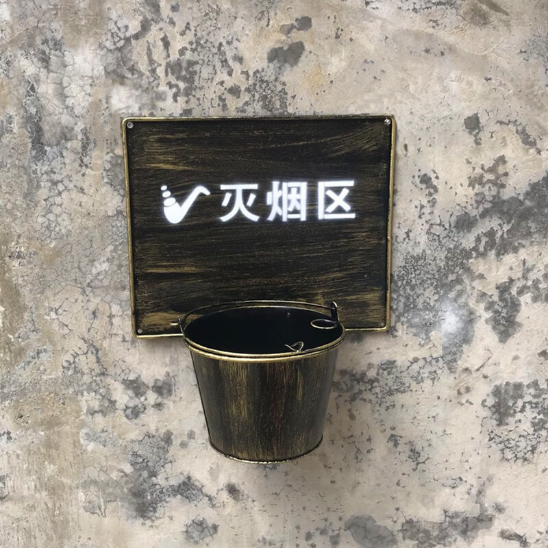 Outdoor vertical smoking area smoke extinguisher ashtray public places large smoke extinguisher column cigarette butt bucket trash can white triangular wall-mounted