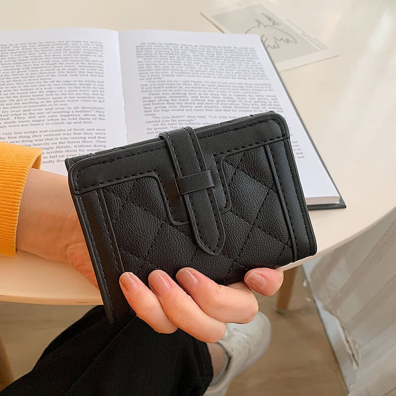 Kangaroo wallet women's short 2025 new Internet celebrity retro rhombus simple light luxury coin purse folding long wallet short black