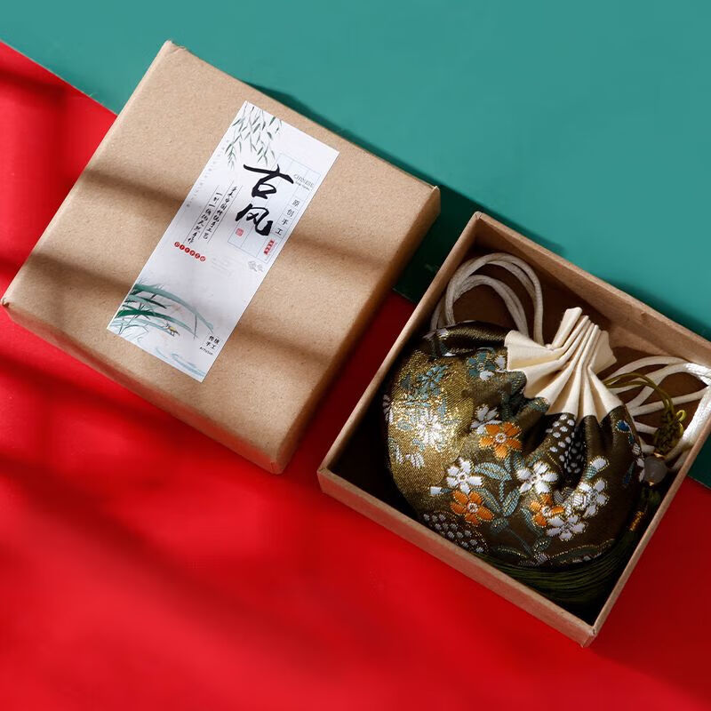 Dragon Boat Festival high-end brocade sachet antique sachet tassel sachet empty bag mosquito repellent car pendant Hanfu red