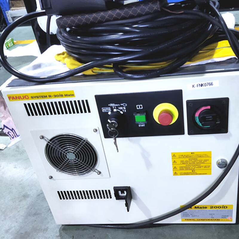 Second-hand FANUC FANUC small robot Mate 200iD handling assembly grabbing six-axis robot arm LR Mate 200iD/7L load 7KG 4