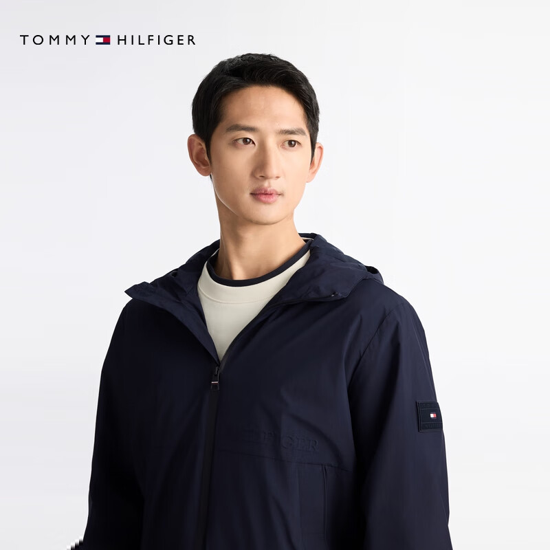 Tommy Hilfiger25 new spring and summer men's windproof and waterproof trendy casual sports outdoor hooded soft shell jacket