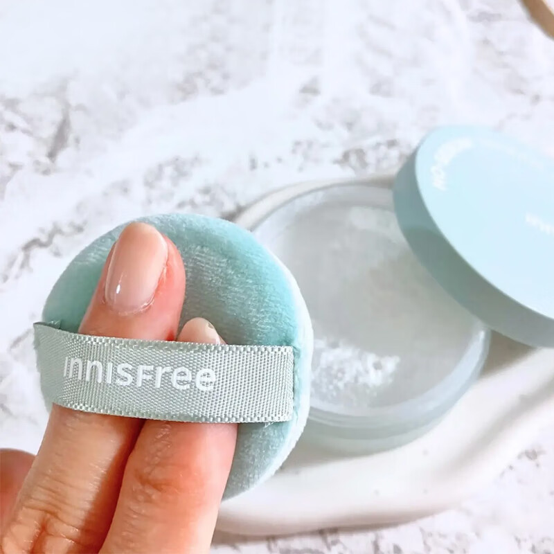 Innisfree Mineral Loose Powder 5g Powder Mint Setting Powder Oil Control Long-lasting Refreshing Natural Honey Waterproof and Sweat Concealer Genuine 1 Box Mineral Loose Powder 5g (Validity Period: November 26)