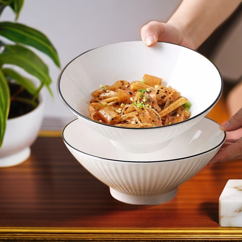 Simple and fashionable soup bowl household large bowl Japanese style large 8-inch vertical pattern bucket hat anti-scalding ceramic tableware instant noodle bowl pure white and black line 8-inch vertical pattern bucket hat bowl 4 pack