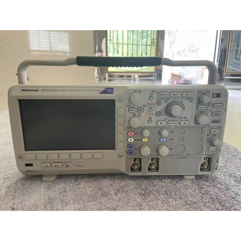 TEKTRONIX American TektronixDPO2022B dual-channel oscilloscope MSO2024B digital oscilloscope on white