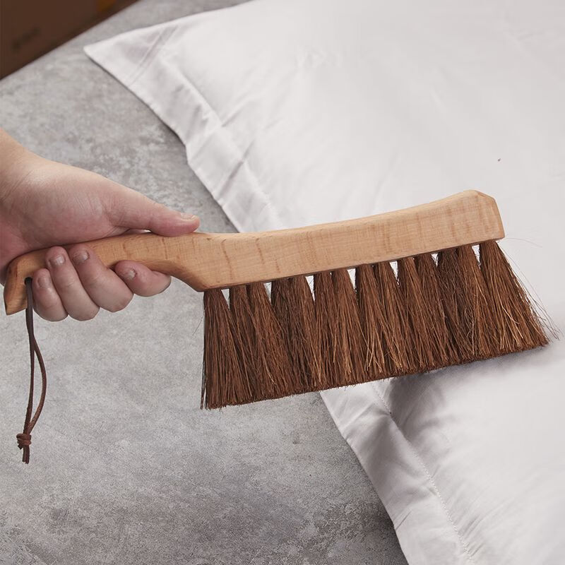 Palm broom, bed sweeper, household bed sweeper, bed cleaning artifact, large bed sweeper brush, mountain brown dust removal brush, brown brush, red ironwood brown silk bed sweeper brush