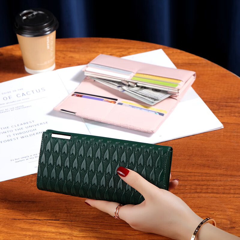 Kangaroo long hand wallet for women 2025 new genuine leather large-capacity folding wallet for mobile phones, fashionable and youthful style, yellow, no specifications