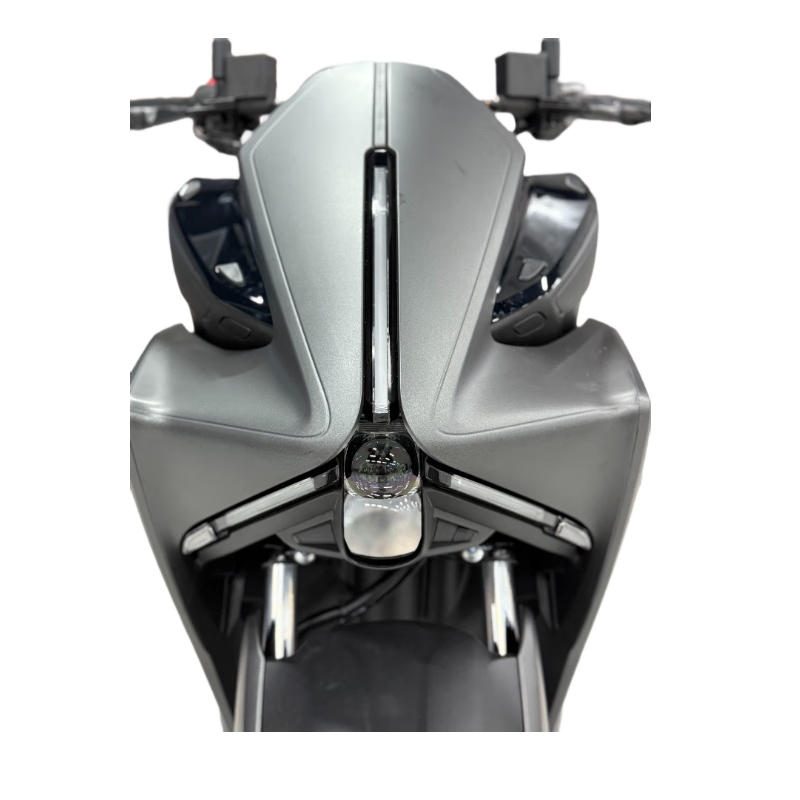 Kajiwayayatu 150 pedal fuel motorcycle Qianjiang water-cooled engine bionic handsome black 25 models