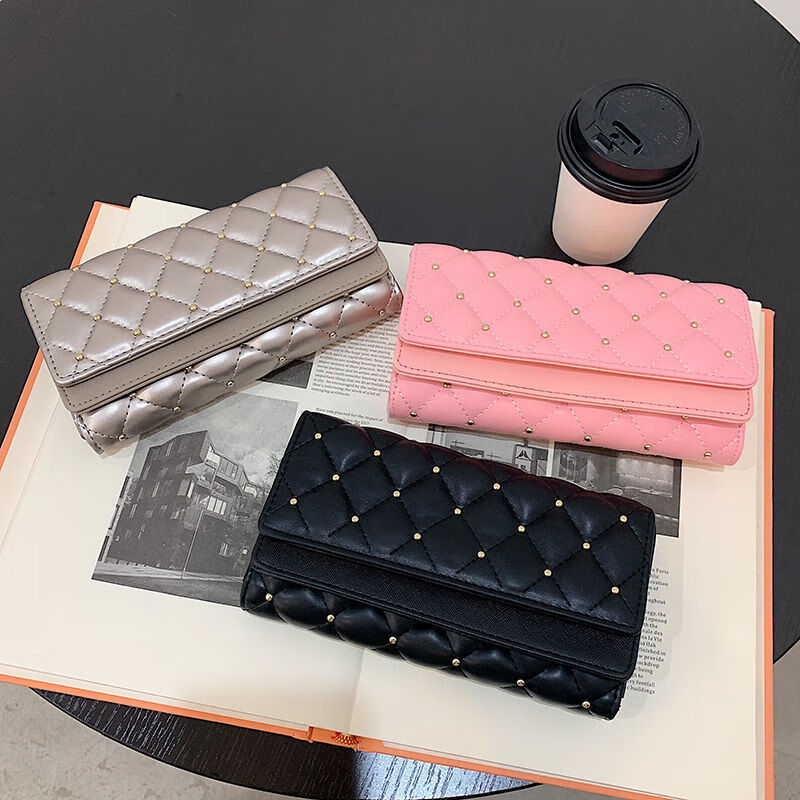 Kangaroo Clutch Women's 2025 Spring New Style Fashion Wallet Large Capacity Textured Folding Women's Rivet Clutch Trendy Black