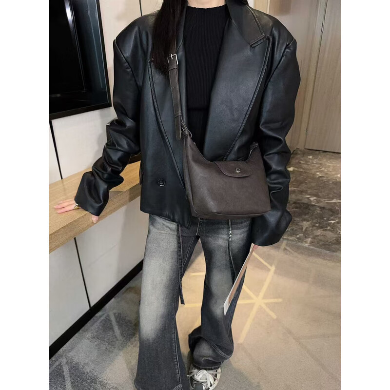 2025 New Fashion Versatile Retro Crescent Bag Armpit Bag Casual Fashion Niche Shoulder 2508 Crossbody Bag Weikuheiqiao