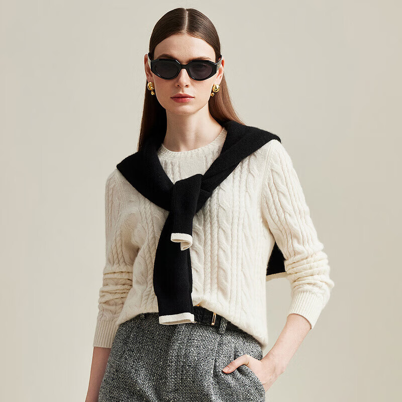 Zhaojun Autumn and Winter Red Solid Color Cable Cashmere Sweater Women's Round Neck Thick Knitted Sweater Cloud White M