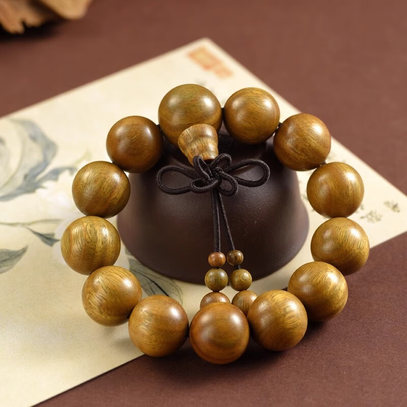 Carpenter Tan's hand bead bracelet gift box Qifu jade sandalwood fragrance solid wood handmade gift for relatives and friends
