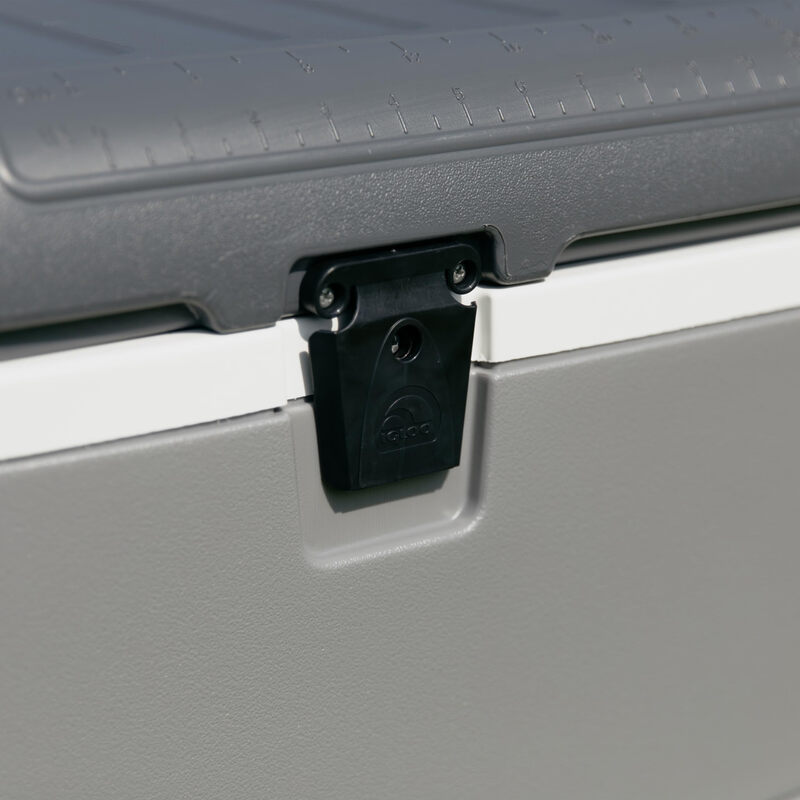 IGLOO 120 liter large capacity insulated refrigerator, outdoor camping picnic car portable