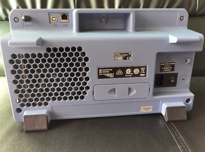 Rohde & Schwarz R&S Rohde & Schwarz RTM3002 RTM3004 5GSa/s sampling rate 100M bandwidth oscilloscope RTM3002