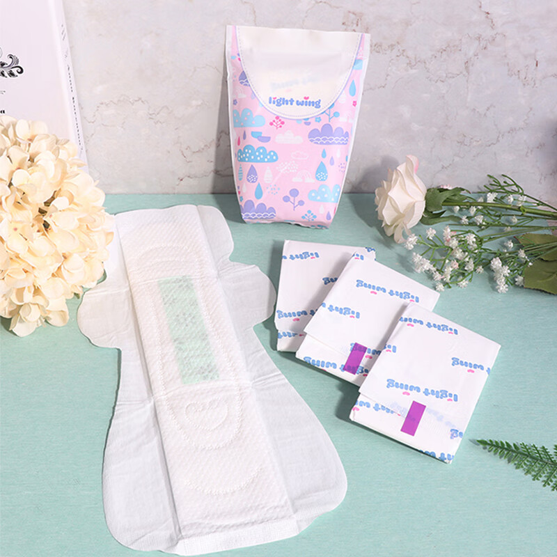 Lightwing Korean Genuine Light Wing Soft Sanitary Pads Thin Panty Pads Breathable and Long to Prevent Side Leakage and Non-reverse Osmosis 180mm Panty Pads 1