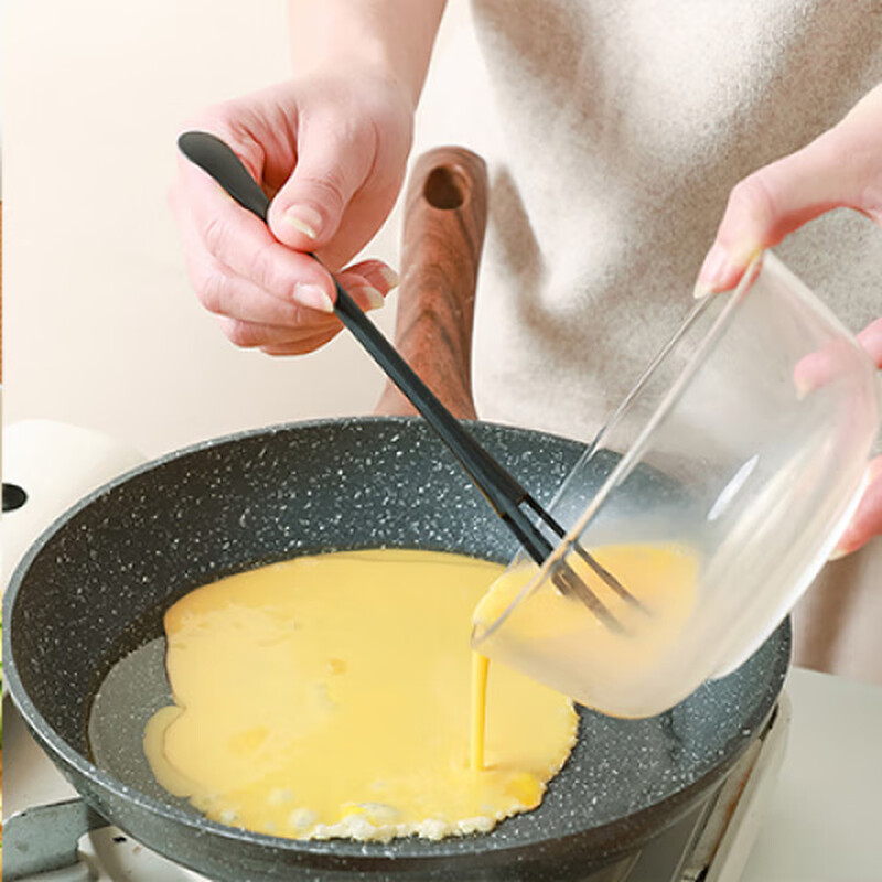 DL Fat Donglai's same egg beating tool manual egg cream small stirring stick kitchen helper white