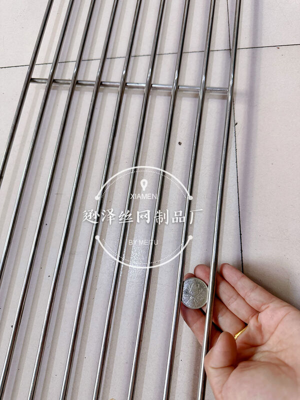 304 stainless steel large outdoor thickened white steel mesh curtain grate commercial barbecue mesh barbecue tools 10030