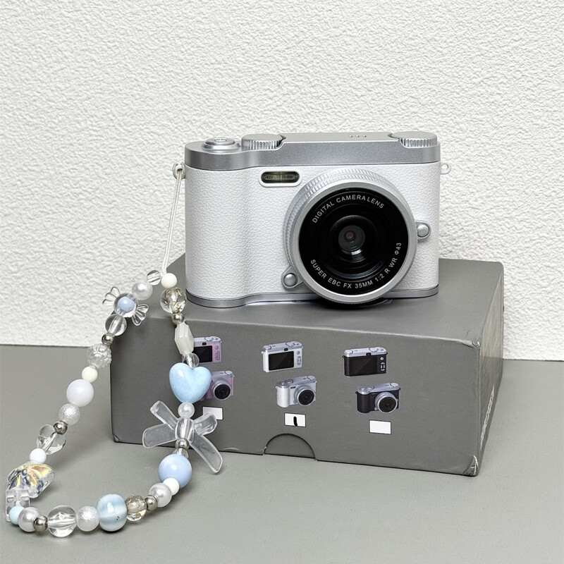 Fuyu CCD Sanrio Kurome camera student party photo and video transfer to mobile phone HD flash instant filter selfie gift gift practical children's toy introduction White Hello Kitty + dual camera selfie + fill light gift box package three 32G can take 5000 photos - can be transferred to mobile phone