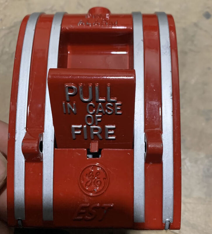 Edwards SIGA-270 Smart Features Manual Alarm Button