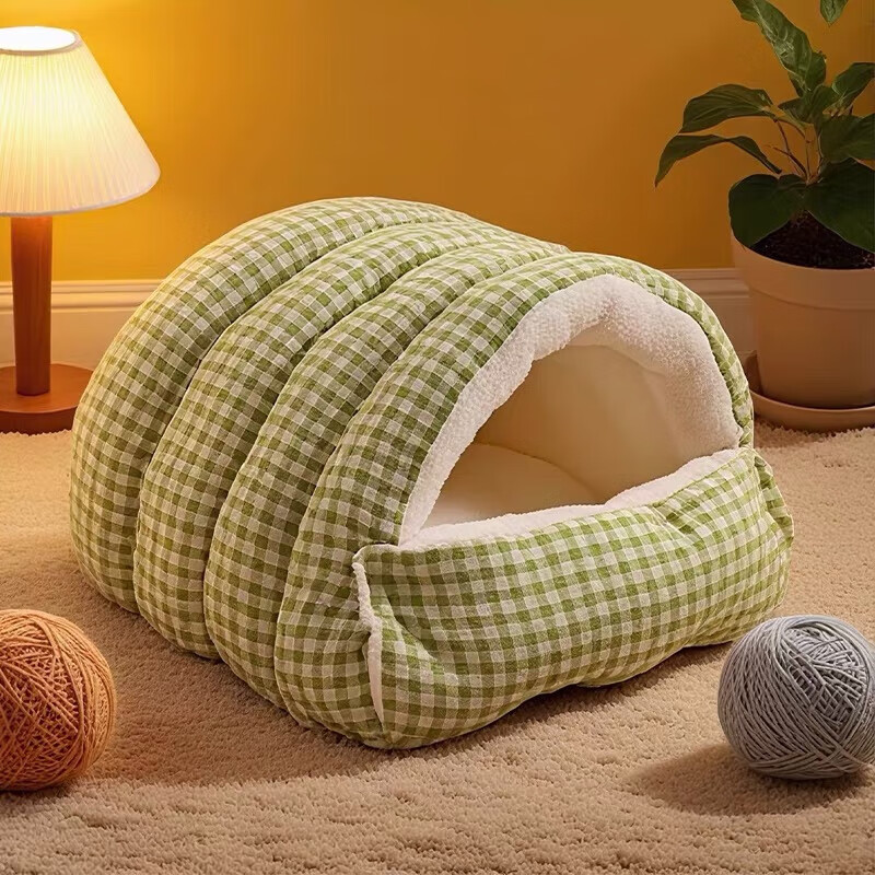 Universal removable and washable house kennel for all seasons, closed cat bed for winter, cat warm sleeping bag plus velvet small dog kennel, closed kennel - green plaid, large size 65*40*28 (open mouth) within 15 pounds