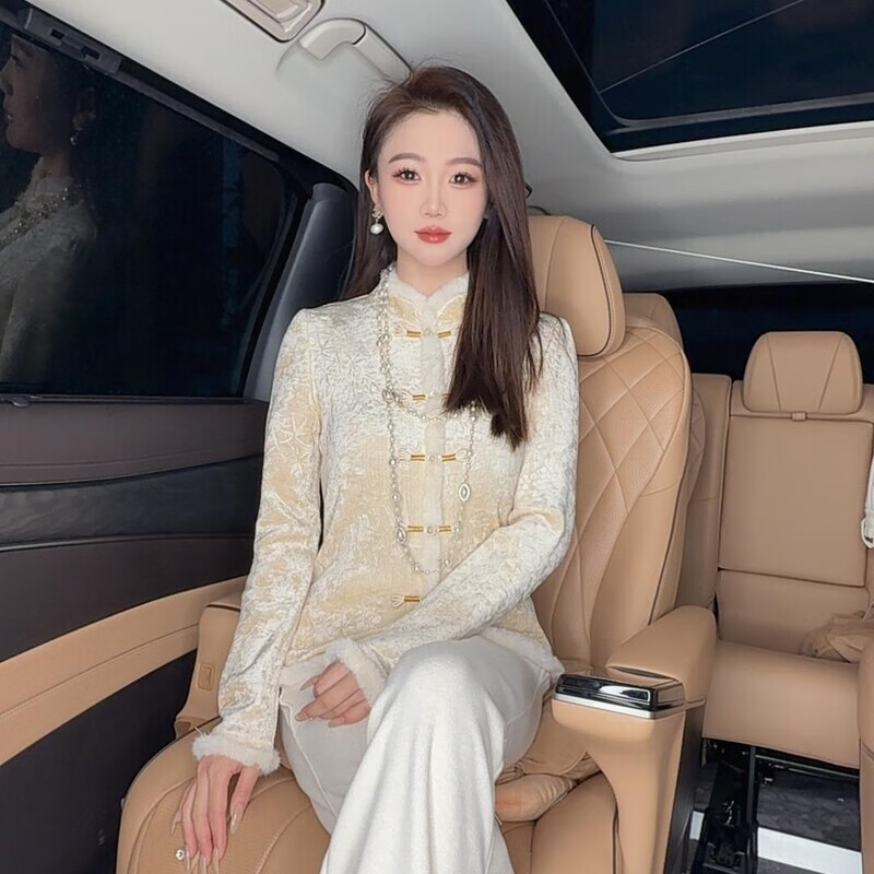 New Chinese style national style raw edge plus velvet thickened long-sleeved bottoming shirt women's 2025 autumn and winter temperament versatile long-sleeved shirt champagne color <plus velvet> original XL 80-105 catties