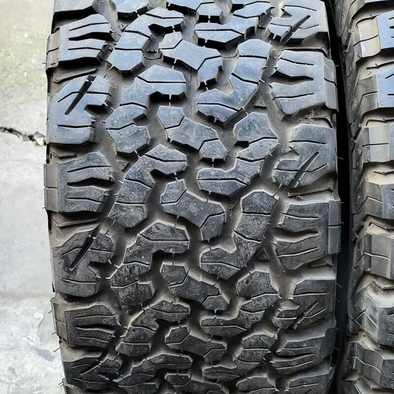 BFGoodrich Ko2 tires 275/55R20 KO2 pattern all-terrain imported AT tires large pattern off-road tires 275/55 R20 package installation 95 new tires