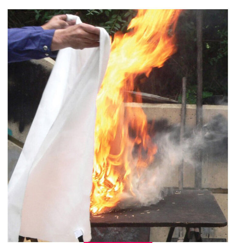 Zhe'an brand commercial household 1m 1.5m 2m fiberglass silicone fire high temperature fire extinguishing blanket inspection report 1*1 fiberglass