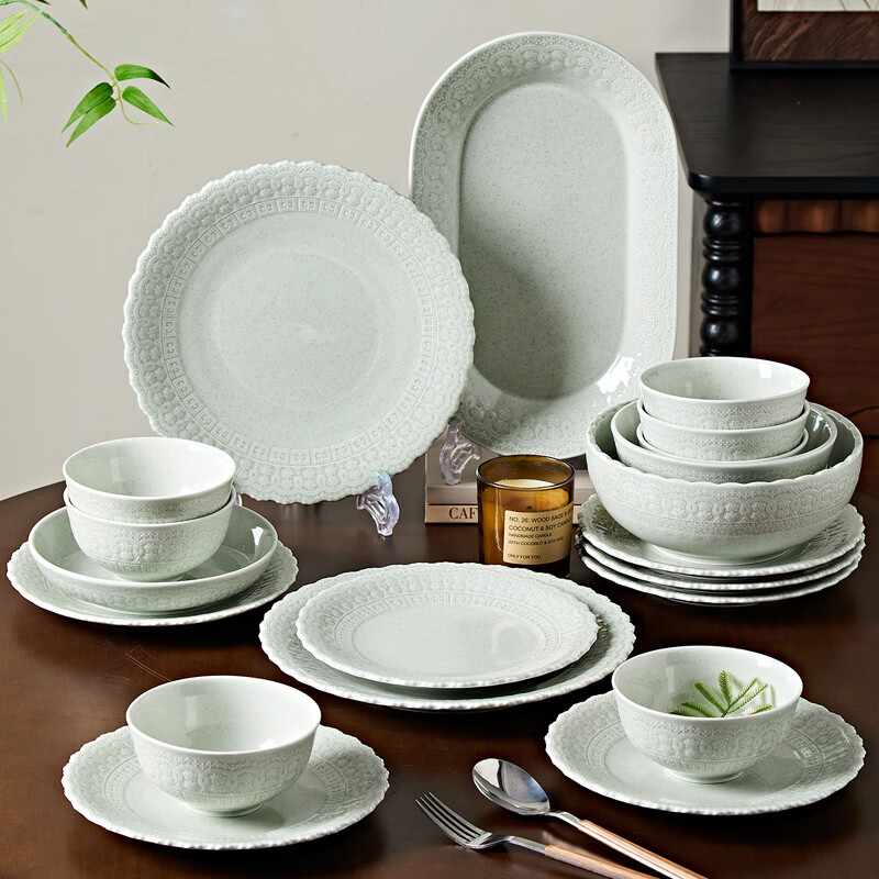 Huanjiao bowl set bowls and plates 2026 new style high-value retro underglaze color bowls and plates rice bowls plates chopsticks gift high-end high-value (59 pieces for 12 people) Mambo green bud pattern