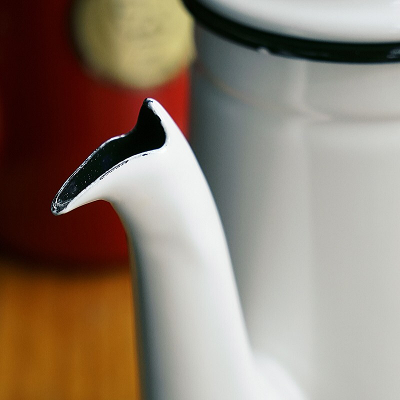 Kalita imported from Japan Kalita hand-pour pot crane mouth thin mouth hand-pour coffee pot enamel enamel coffee kettle 1000ml white