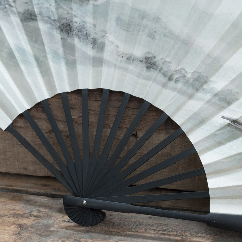 Wang Xingji fan souvenir Chinese style folding fan ancient style intangible cultural heritage silk fan 10 inches men's folding fan gift box for foreigners Taohua'an 10 inches