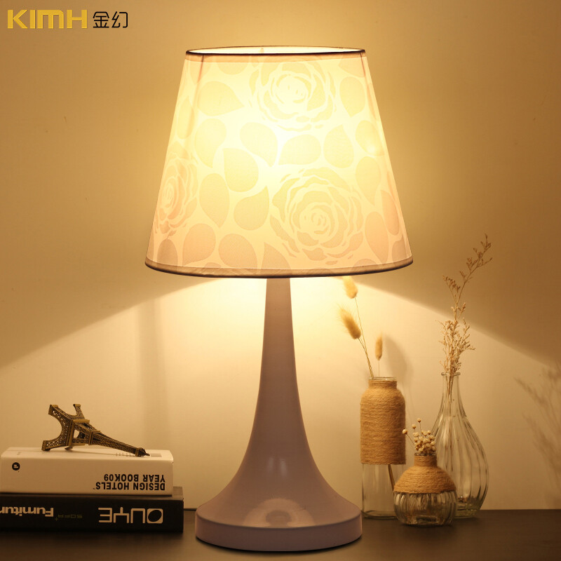 Golden Fantasy Bedroom Bedside Table Lamp Modern Minimalist Fashion Golden Fantasy Bedroom Bedside Table Lamp Modern Minimalist Fashion European Creative Warm Living Room Study Lighting No Light Source