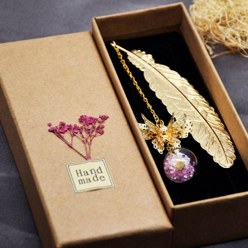 Graduation Season Gifts Birthday Gifts Girls Big Gold Leaf Feather Metal Bookmarks Creative Chinese Style Send Girlfriends Lovers Graduation Season Gifts Birthday Gifts Girls Big Gold Leaf Feather Metal Bookmarks Creative Chinese Style Send Girlfriends Lovers
