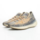 ADIDAS SAPOS MENOS Y MUJERES YEEZY BOOST 380 Alien Alien Color Coconut Running Zapatos FX9764 Brown Star 36.5