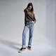 Lee [terminé par Zhang Linghe] 411 confortable haute taille haute pieds droite bleu quotidien de jeans féminins décontractés tendance bleu clair 26 (100-110jin [Jin est égal à 0,5 kg]))