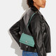 Coach Bandit Crossbody Damen Crossbody Bag Einfacher und modisches Flip-On-Umhängetasche Geschenk CD724 Blau Grün